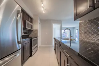 1405, 81 Legacy Boulevard SE
