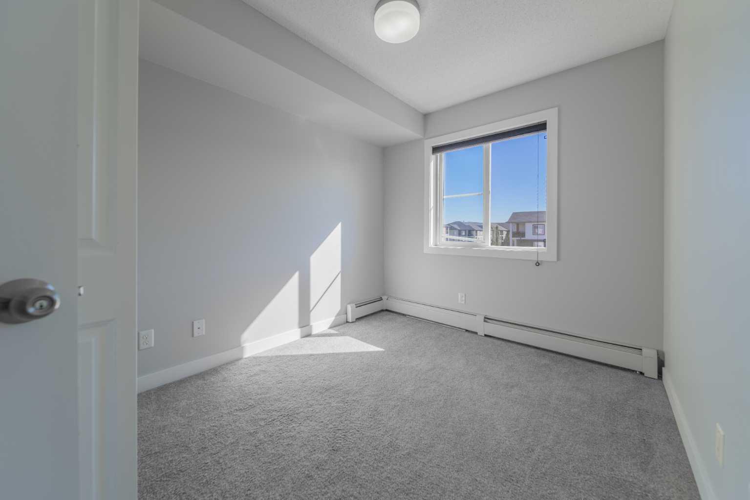 1405, 81 Legacy Boulevard SE