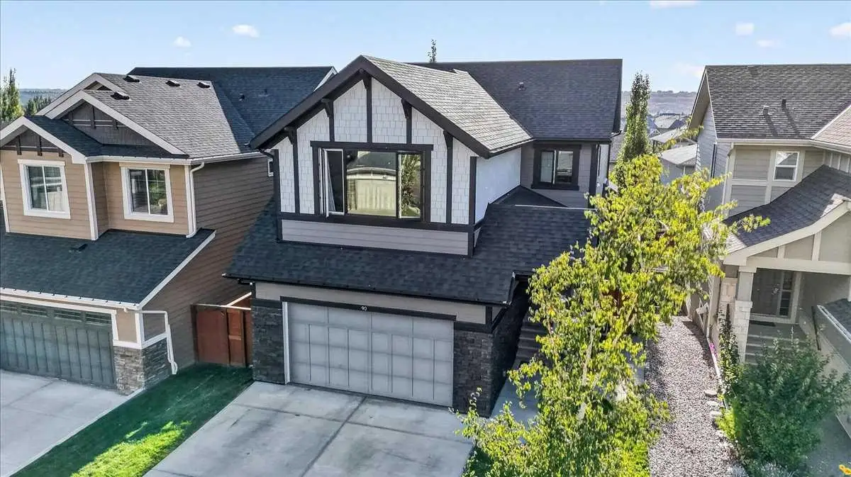 90 Cranbrook Crescent SE