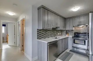 140 Templehill Drive NE