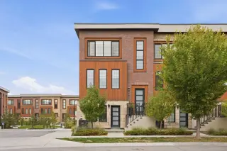 85 Greenbriar Place NW