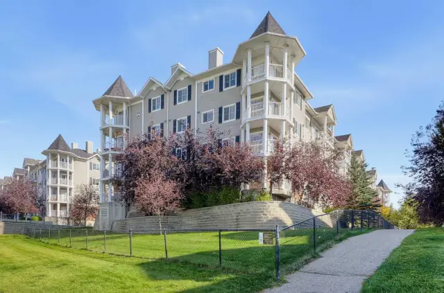 2307, 43 Country Village Lane NE