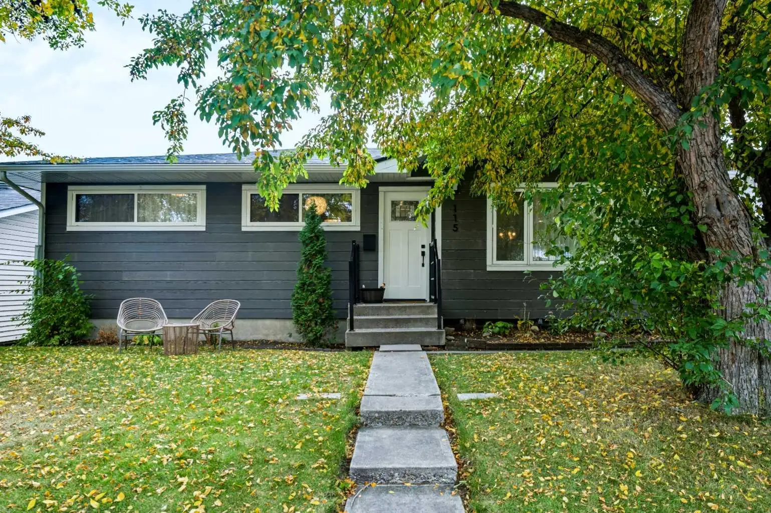 115 Flavelle Road SE