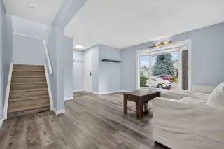 37 Erin Croft Crescent SE