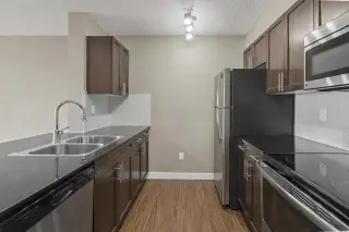801, 10 Kincora Glen Park NW