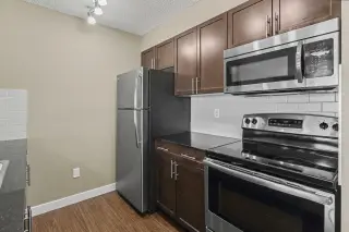 801, 10 Kincora Glen Park NW