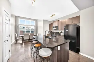 1046 New Brighton Park SE