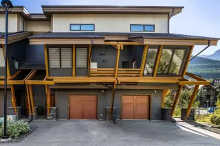 803, 105 Stewart Creek Rise 