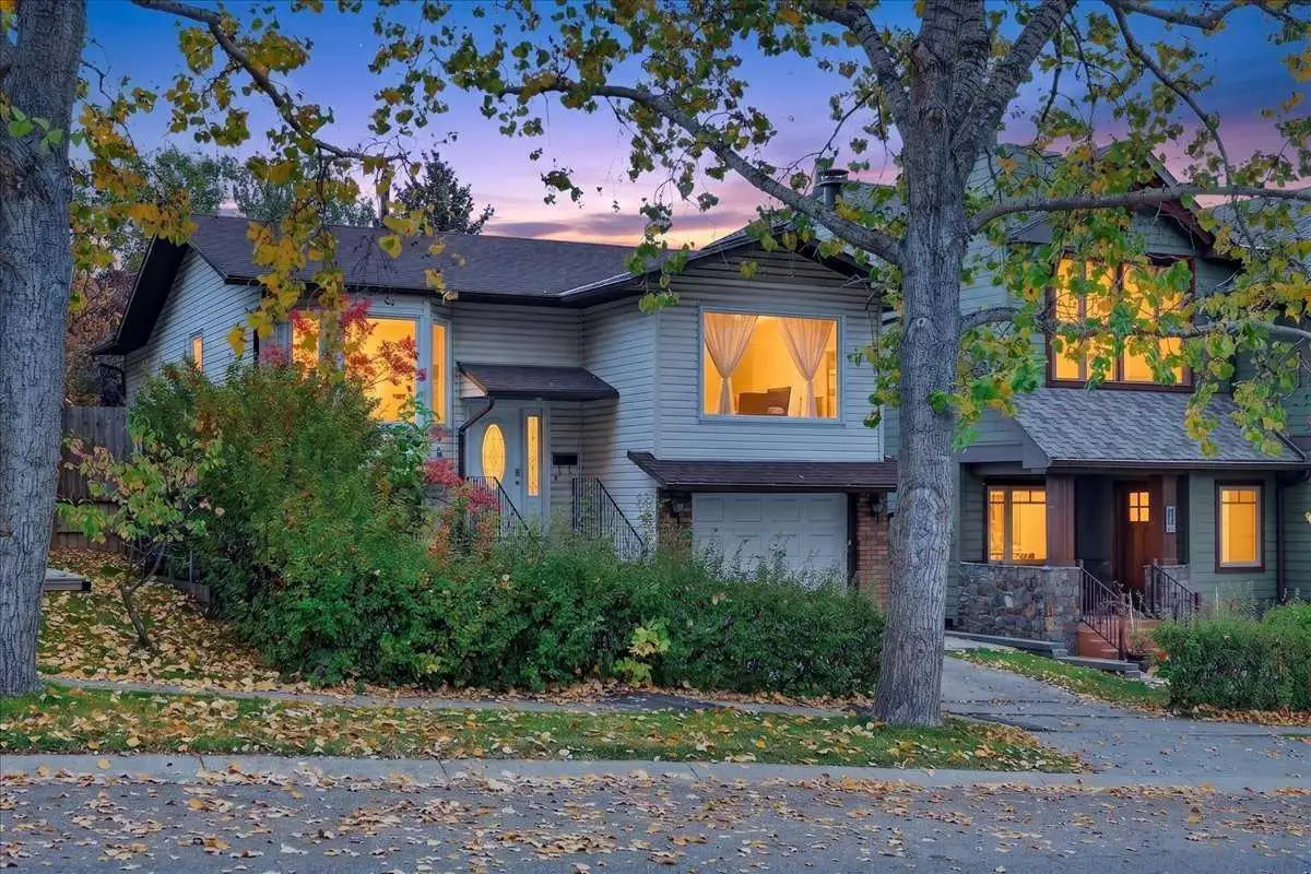 120 Hawkwood Boulevard 