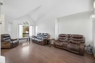 132 San Diego Green NE