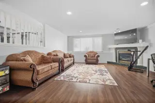 132 San Diego Green NE