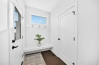 421 Clydesdale Avenue 