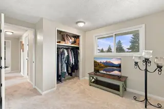 194 Rundleview Close NE