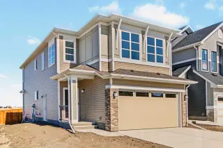 138 Silver Spruce Road SW