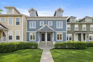 111 Auburn Bay Street SE