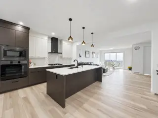 72 Calhoun View NE