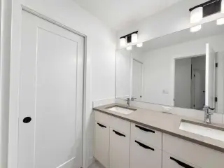 72 Calhoun View NE