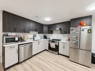 72 Calhoun View NE