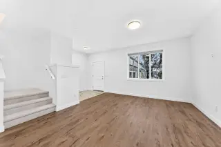 107 Cornerstone Path NE