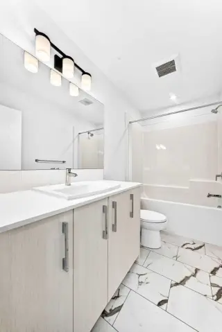 107 Cornerstone Path NE