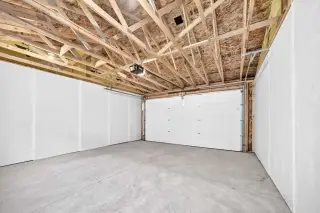 107 Cornerstone Path NE