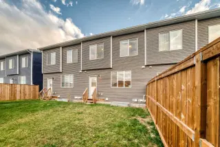 107 Cornerstone Path NE