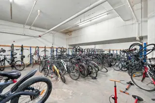 2014, 1053 10 Street SW