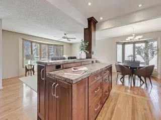 44 Granlea Place SW