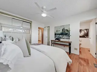 44 Granlea Place SW