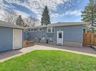 44 Granlea Place SW