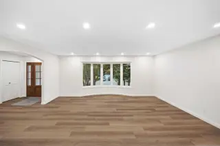 124 Canterbury Drive SW