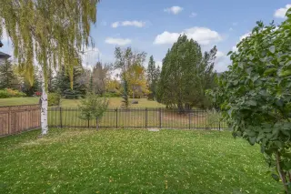 124 Canterbury Drive SW