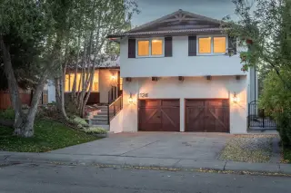 124 Canterbury Drive SW
