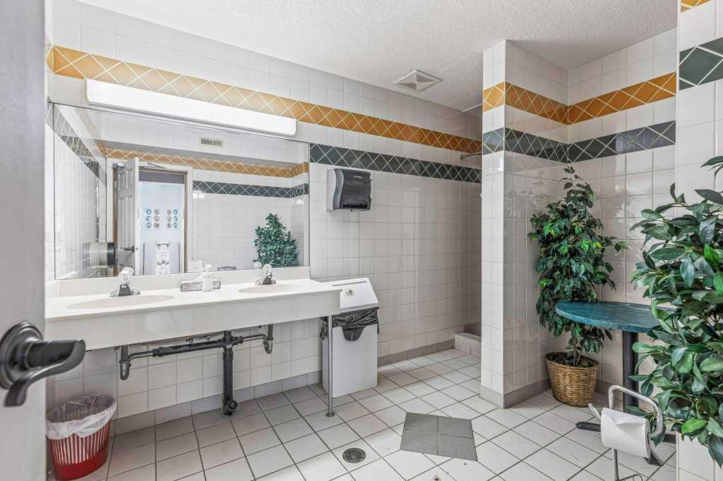 259, 260, 261, 262, 1200 Harvie Heights Road  