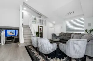 119 Pasadena Green NE