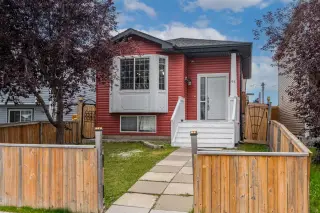 65 Martinvalley Road NE