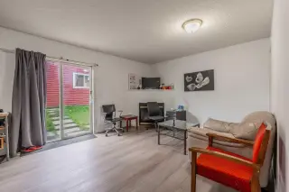 65 Martinvalley Road NE