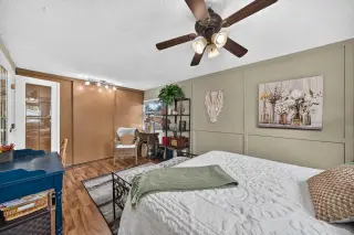3221 Burroughs Manor NE