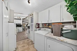 3221 Burroughs Manor NE