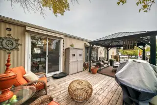 3221 Burroughs Manor NE