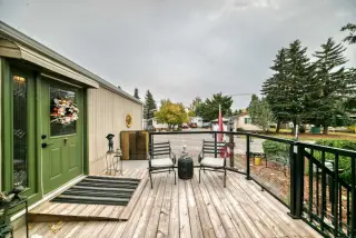 3221 Burroughs Manor NE