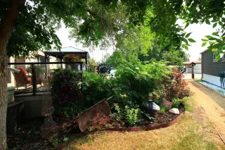 3221 Burroughs Manor NE
