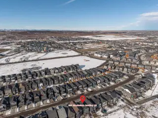 112 Creekstone Landing SW