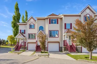 5, 15 Rocky Ridge Gate NW