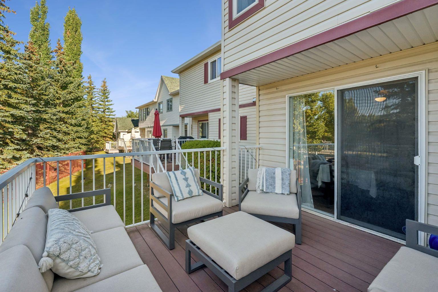 5, 15 Rocky Ridge Gate NW