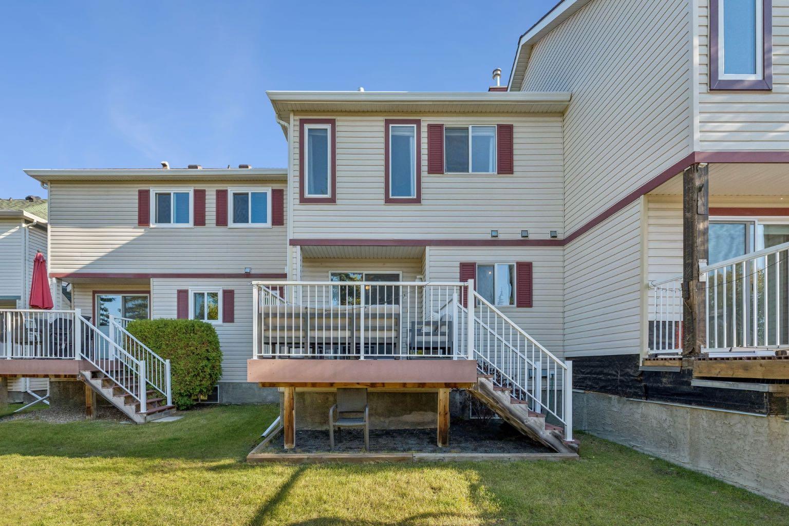 5, 15 Rocky Ridge Gate NW