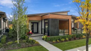 1911 Mahogany Boulevard SE