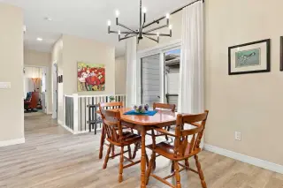 1911 Mahogany Boulevard SE