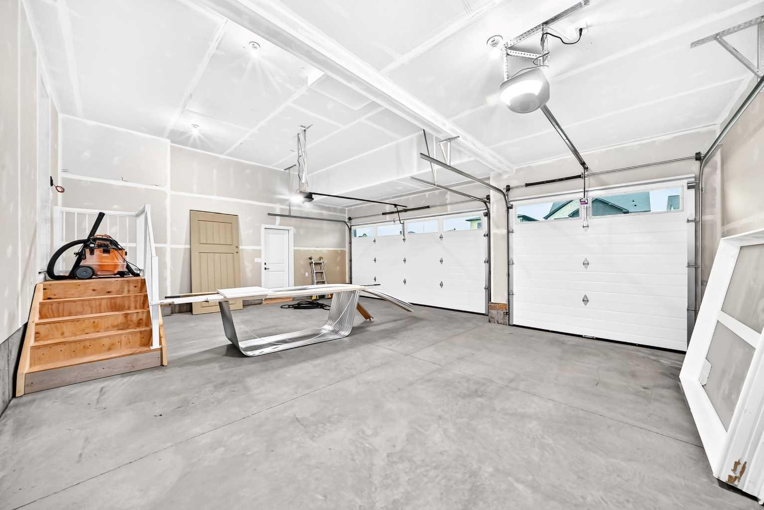 2045 Waterbury Road 