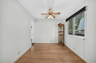112 Queensland Place SE